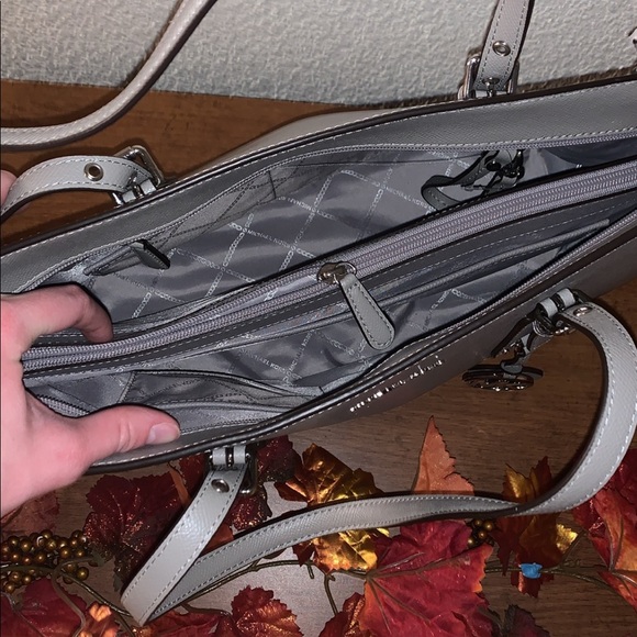 Voyager - Picture 6 of 6